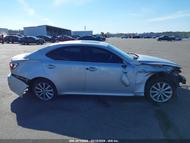 2009 LEXUS IS 250 VIN: JTHCK262095030335