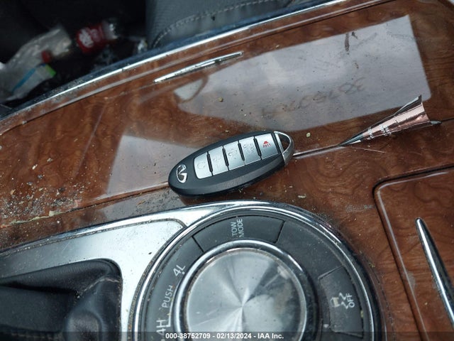 JN8AZ2NE9K9232576 Infiniti QX80 LUXE