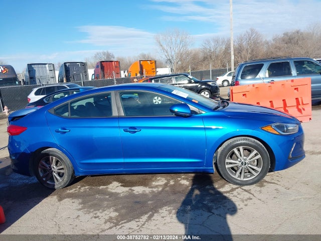 Hyundai Elantra Value Edition 2018 5NPD84LF2JH320474 Image 13