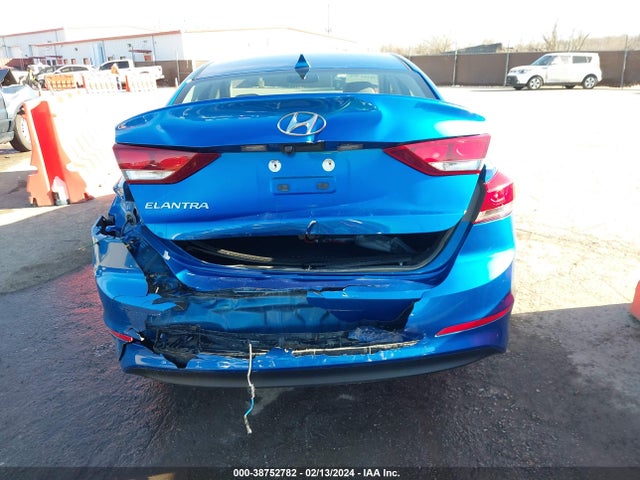 Hyundai Elantra Value Edition 2018 5NPD84LF2JH320474 Image 16