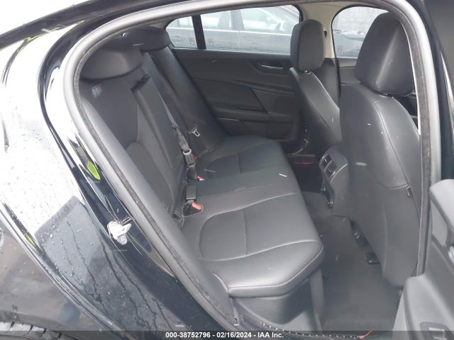 2018 JAGUAR XE SAJAJ4FX4JCP21565 Photo 7