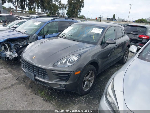 2018 PORSCHE MACAN WP1AA2A52JLB19948 Photo 1