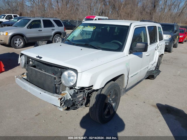 1C4NJPBAXFD350383 Jeep Patriot Altitude Edition