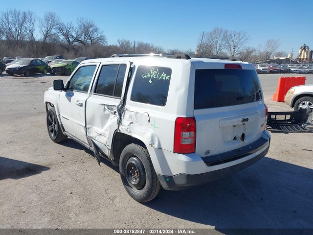1C4NJPBAXFD350383 Jeep Patriot Altitude Edition