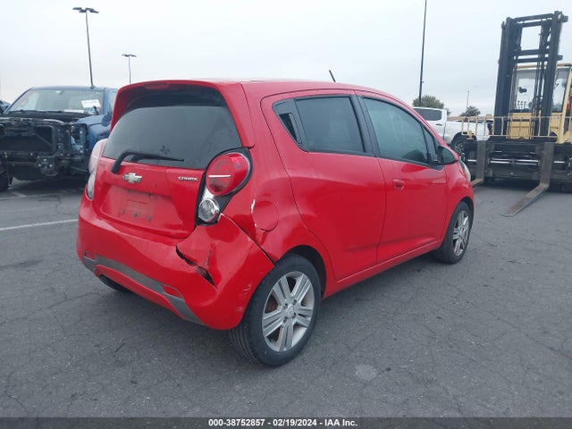 Chevrolet Spark 1lt Cvt 2015 KL8CD6S90FC725405 Image 4