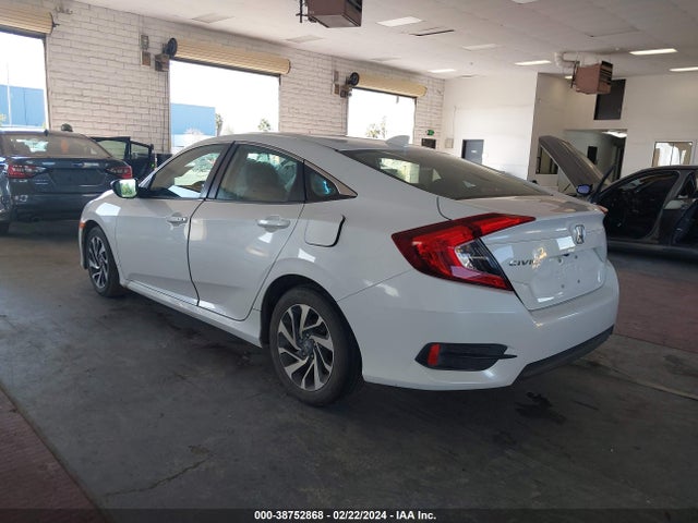 Honda CIVIC EX 2018 19XFC2F76JE200567 Image 3