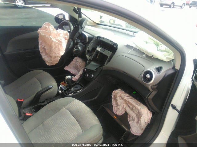 Chevrolet Sonic Lt Auto 2017 1G1JG6SH5H4140919 Image 5