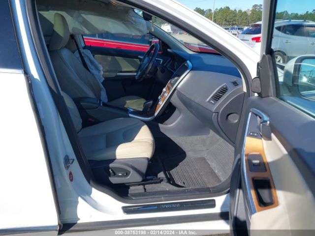 YV440MDU8H2095331 Volvo Xc60 T5 Inscription