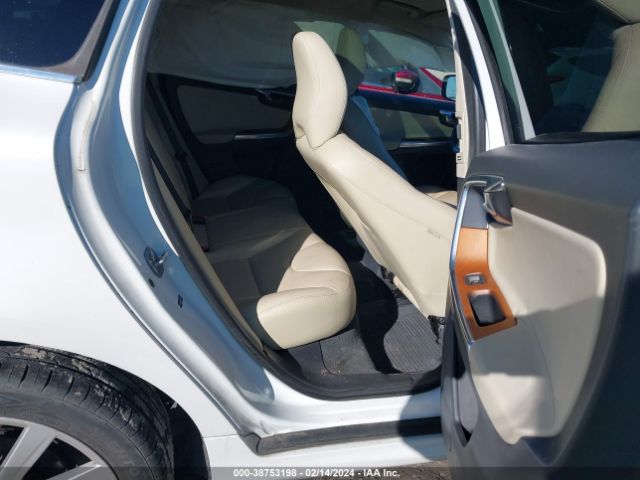 YV440MDU8H2095331 Volvo Xc60 T5 Inscription