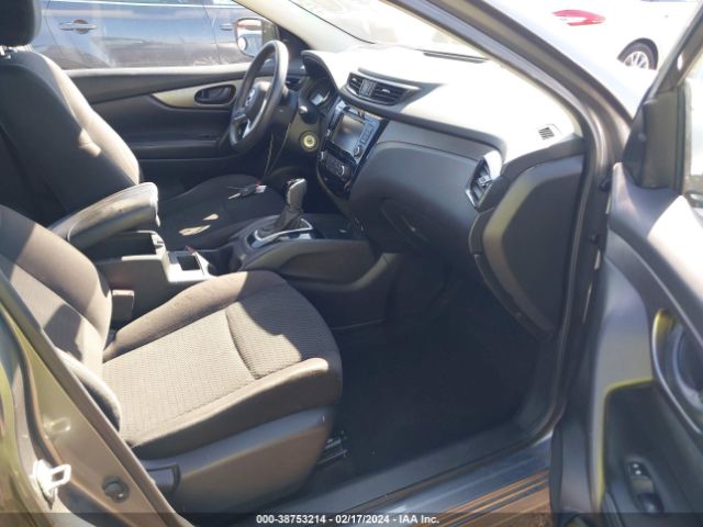 JN1BJ1CP1KW221887 Nissan Rogue Sport S