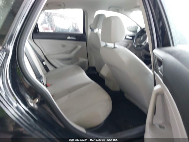 3VWC57BU7KM235922 Volkswagen Jetta 1.4t R-line/1.4t S/1.4t Se