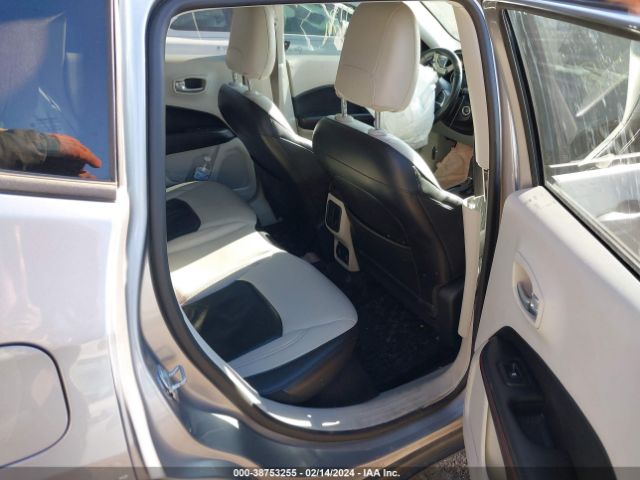 3C4NJCCBXJT358129 Jeep Compass Limited Fwd