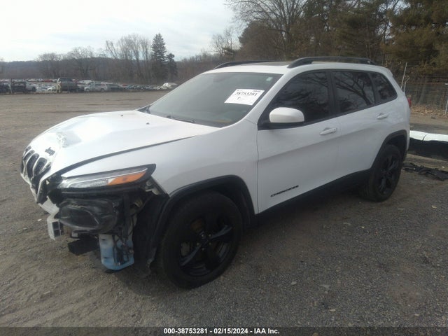 1C4PJMCS4GW232091 Jeep Cherokee Altitude