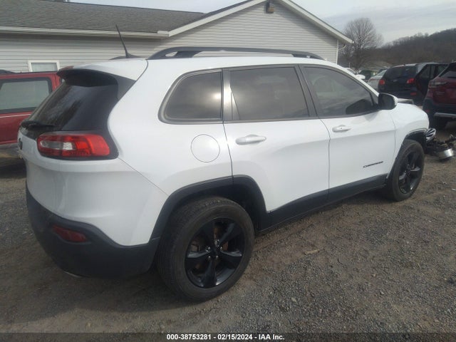 1C4PJMCS4GW232091 Jeep Cherokee Altitude