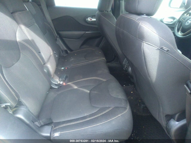 1C4PJMCS4GW232091 Jeep Cherokee Altitude