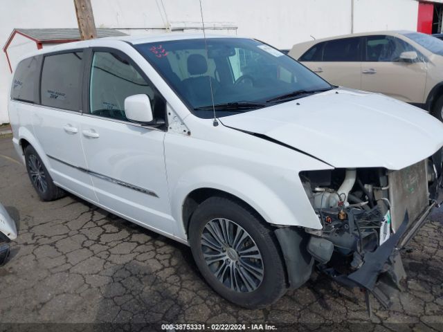 2014 Chrysler Town & Country S მანქანა იყიდება აუქციონზე, vin: 2C4RC1HG2ER174459, აუქციონის ნომერი: 38753331