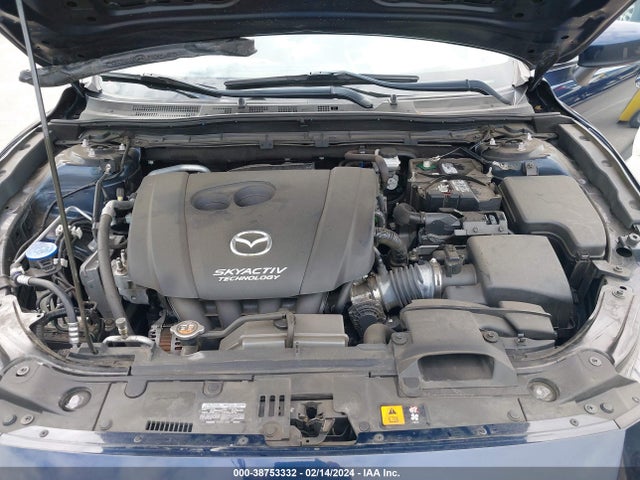 3MZBN1U72JM211655 Mazda Mazda3 Sport