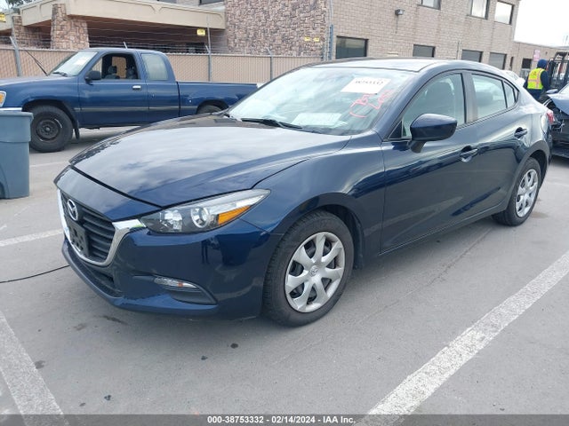 3MZBN1U72JM211655 Mazda Mazda3 Sport