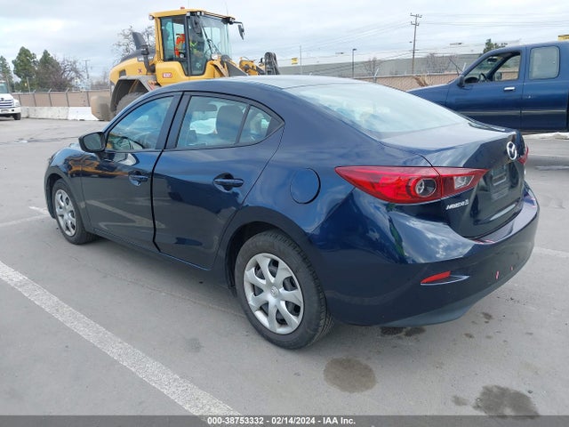 3MZBN1U72JM211655 Mazda Mazda3 Sport