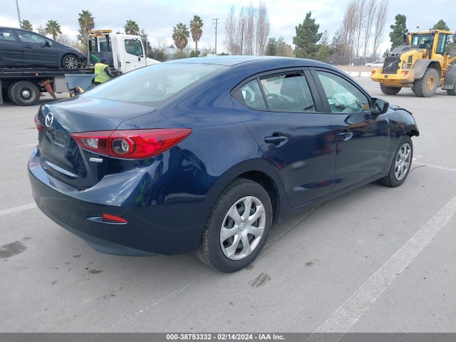 3MZBN1U72JM211655 Mazda Mazda3 Sport