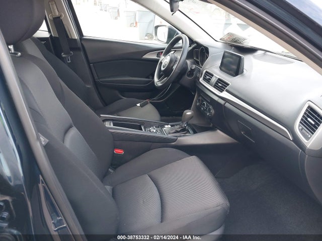 3MZBN1U72JM211655 Mazda Mazda3 Sport