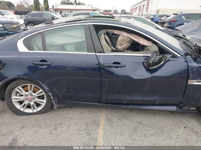 SAJAD4FX4KCP52162 Jaguar Xe 25t Premium