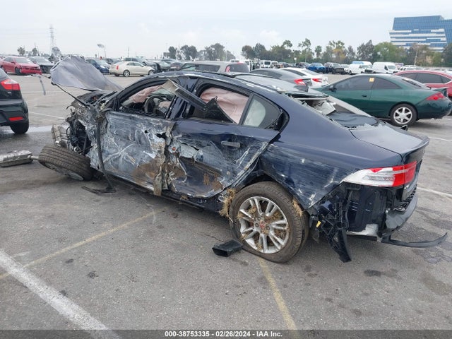 2019 JAGUAR XE SAJAD4FX4KCP52162 Photo 2