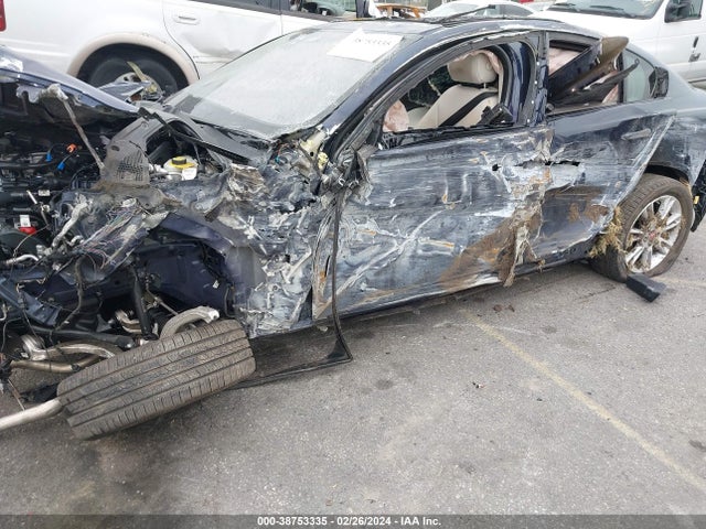 2019 JAGUAR XE SAJAD4FX4KCP52162 Photo 5