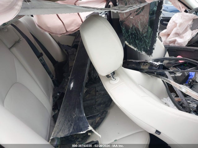 2019 JAGUAR XE SAJAD4FX4KCP52162 Photo 7