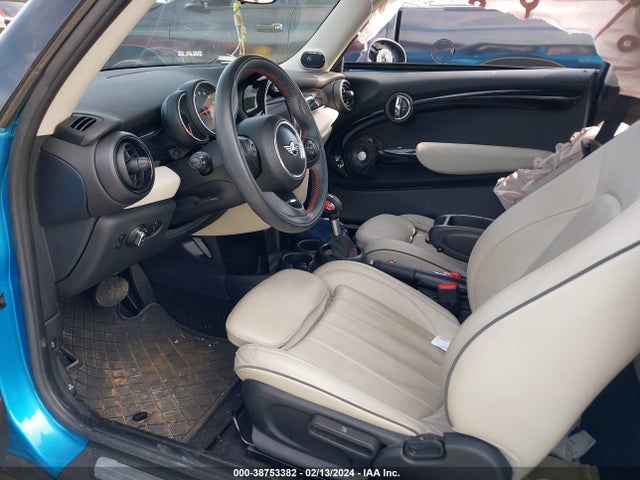 2019 MINI HARDTOP WMWXP7C57K2A50847 Photo 4