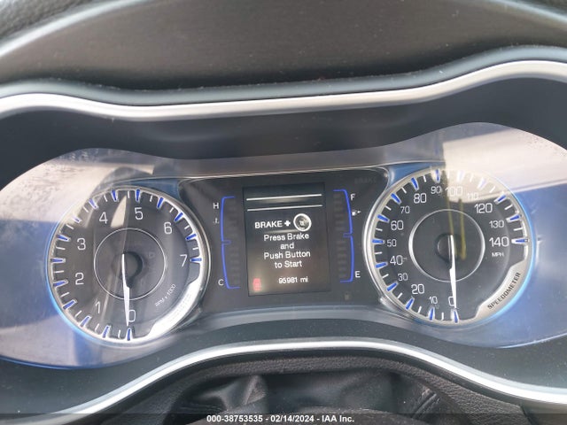 Chrysler 200 Limited 2015 1C3CCCAB8FN503197 Image 7