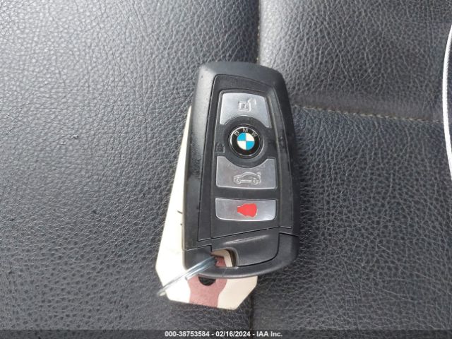 WBA8E5G51HNU22311 BMW 320i Xdrive