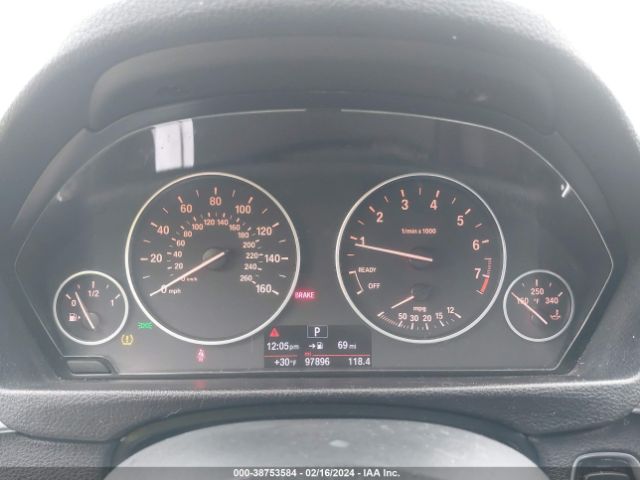 WBA8E5G51HNU22311 BMW 320i Xdrive