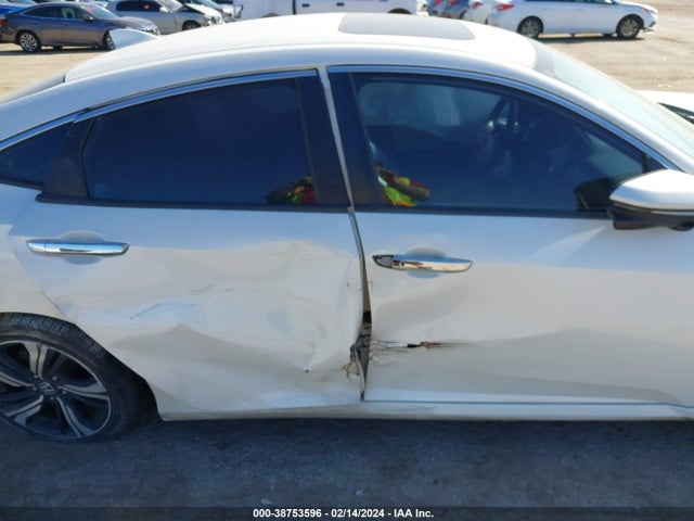 Honda Civic Touring 2017 19XFC1F93HE004205 Image 12