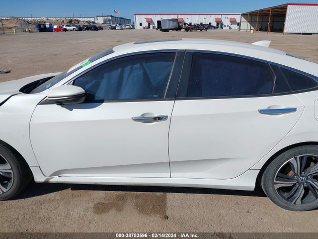 Honda Civic Touring 2017 19XFC1F93HE004205 Image 13