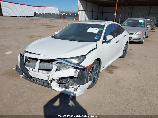 Honda Civic Touring 2017 19XFC1F93HE004205 Image 2