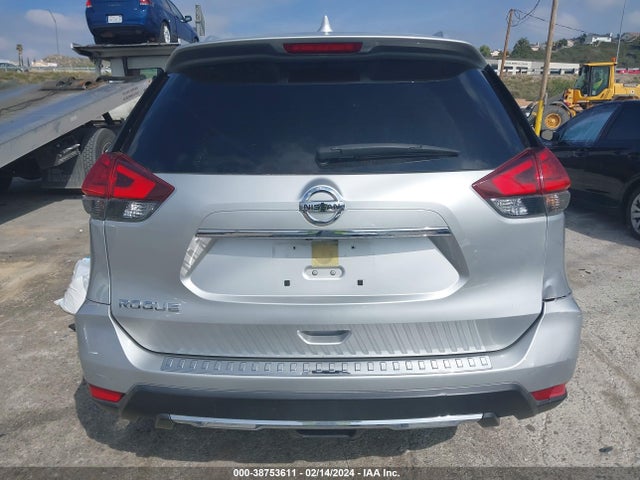 Nissan ROGUE S 2017 JN8AT2MT4HW401253 Image 17