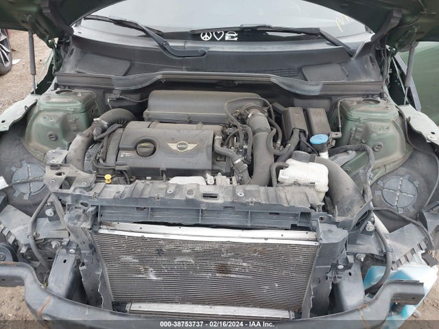 2016 MINI COUNTRYMAN WMWZC5C57GWU20362 Photo 9