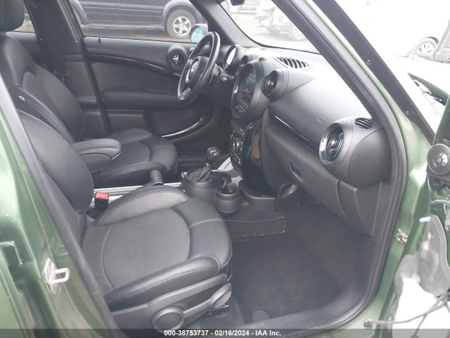 2016 MINI COUNTRYMAN WMWZC5C57GWU20362 Photo 4