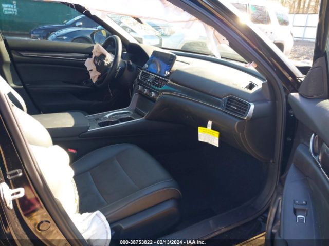 1HGCV3F21NA047792 Honda Accord Hybrid Sport