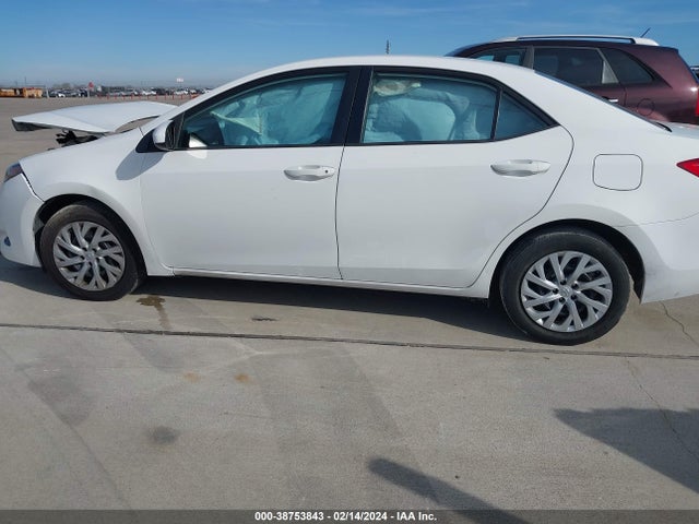 Toyota COROLLA LE 2019 5YFBURHE5KP926405 Image 14