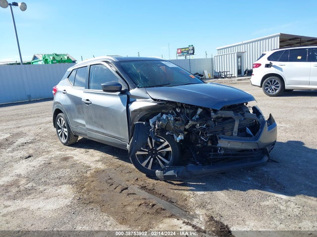 Nissan KICKS SV 2018 3N1CP5CU4JL540396 головне зображення