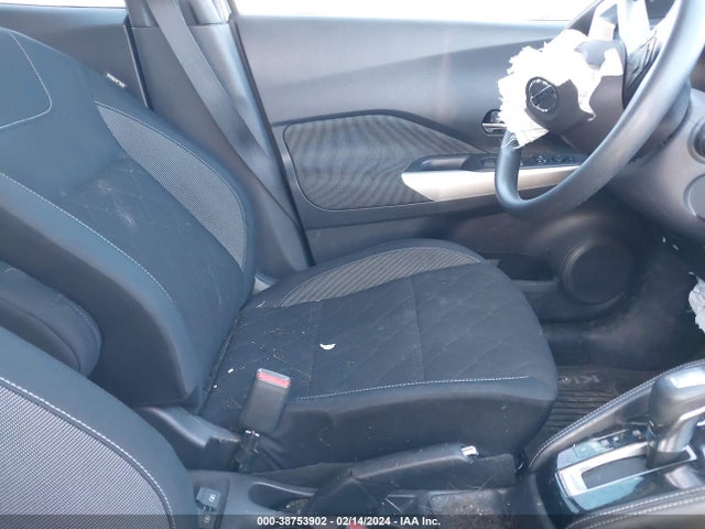 Nissan KICKS SV 2018 3N1CP5CU4JL540396 Image 5