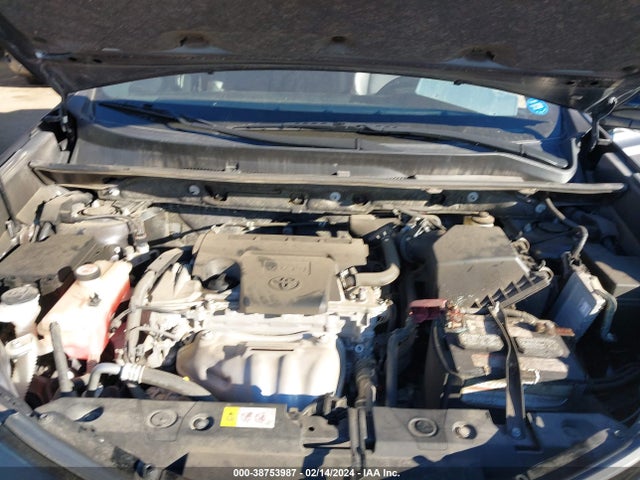 Toyota RAV4 SE 2017 JTMJFREVXHJ134998 Image 10