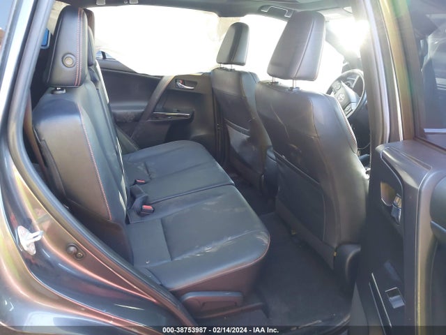 Toyota RAV4 SE 2017 JTMJFREVXHJ134998 Image 8