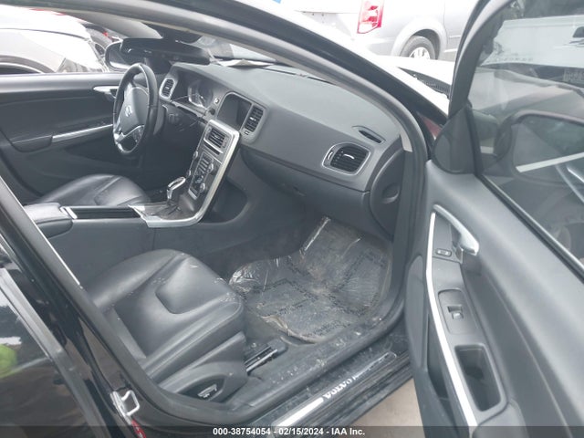 Volvo S60 T5 Premier Plus 2015 YV1612TC4F2308465 Image 5