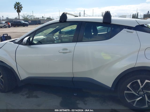 Toyota C-HR XLE 2020 JTNKHMBX4L1076365 Image 15