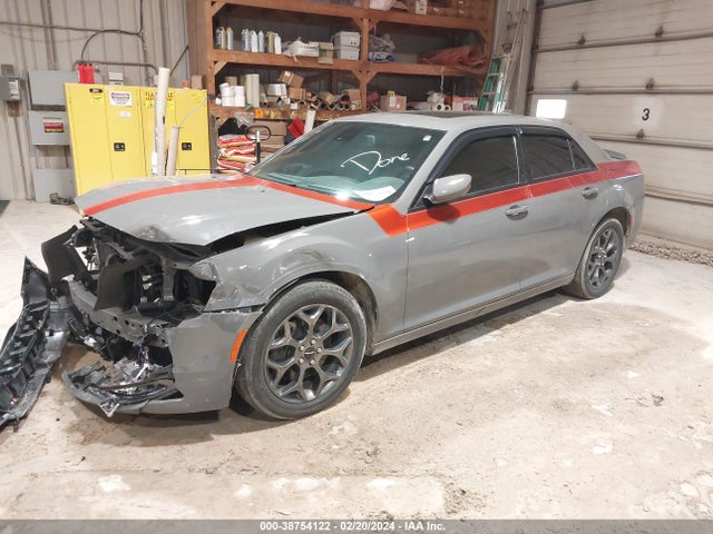 Chrysler 300 300s Awd 2018 2C3CCAGG7JH256277 Image 2