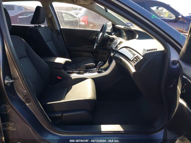 Honda ACCORD LX 2017 1HGCR2F34HA162480 Image 5
