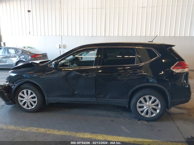Nissan ROGUE S 2016 KNMAT2MT7GP733207 Image 13